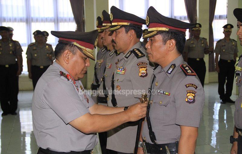 Dua Petinggi Polda Sertijab, Kapolda Minta Tuntaskan Kasus Lama