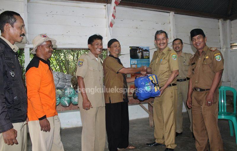 Tujuh Rumah Terendam Dinsos Salurkan Bantuan