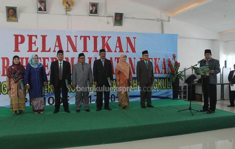 Dekan dan Pejabat UMB Dilantik