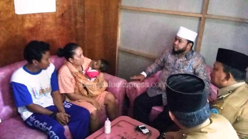 Walikota Jenguk Warga Penderita Gangguan Fungsi Hati