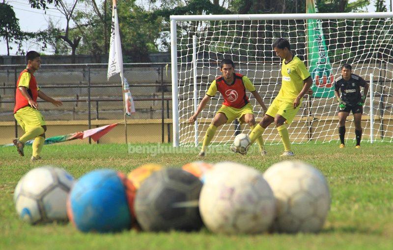 PS Bengkulu Vs Persika Karawang