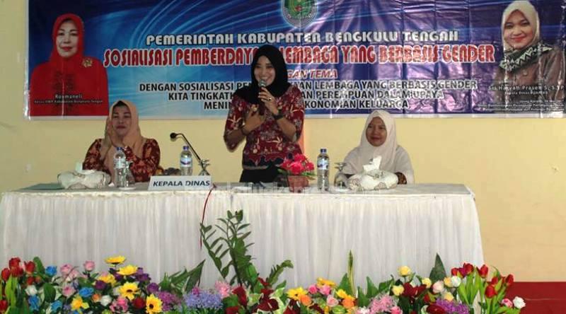 Wanita Dituntut Mampu Bersaing