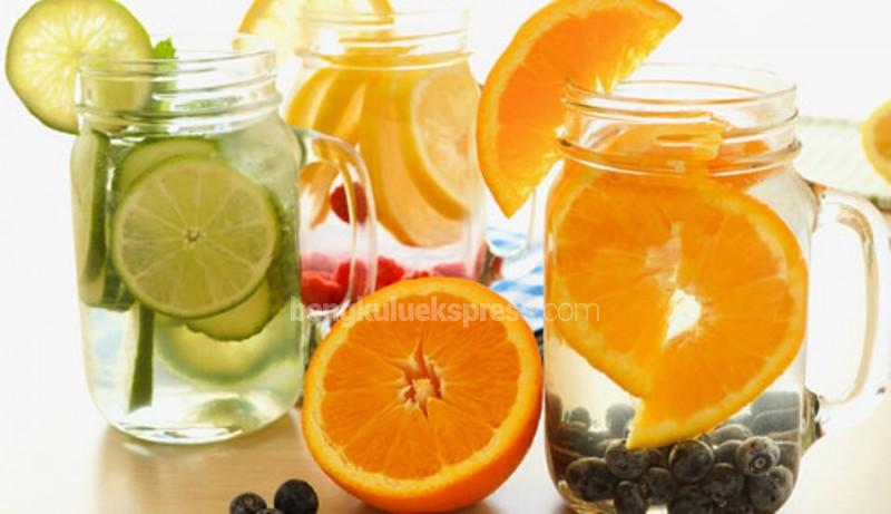 Resep Air Detox ini Bisa Bantu Turunkan Berat Badan Loh