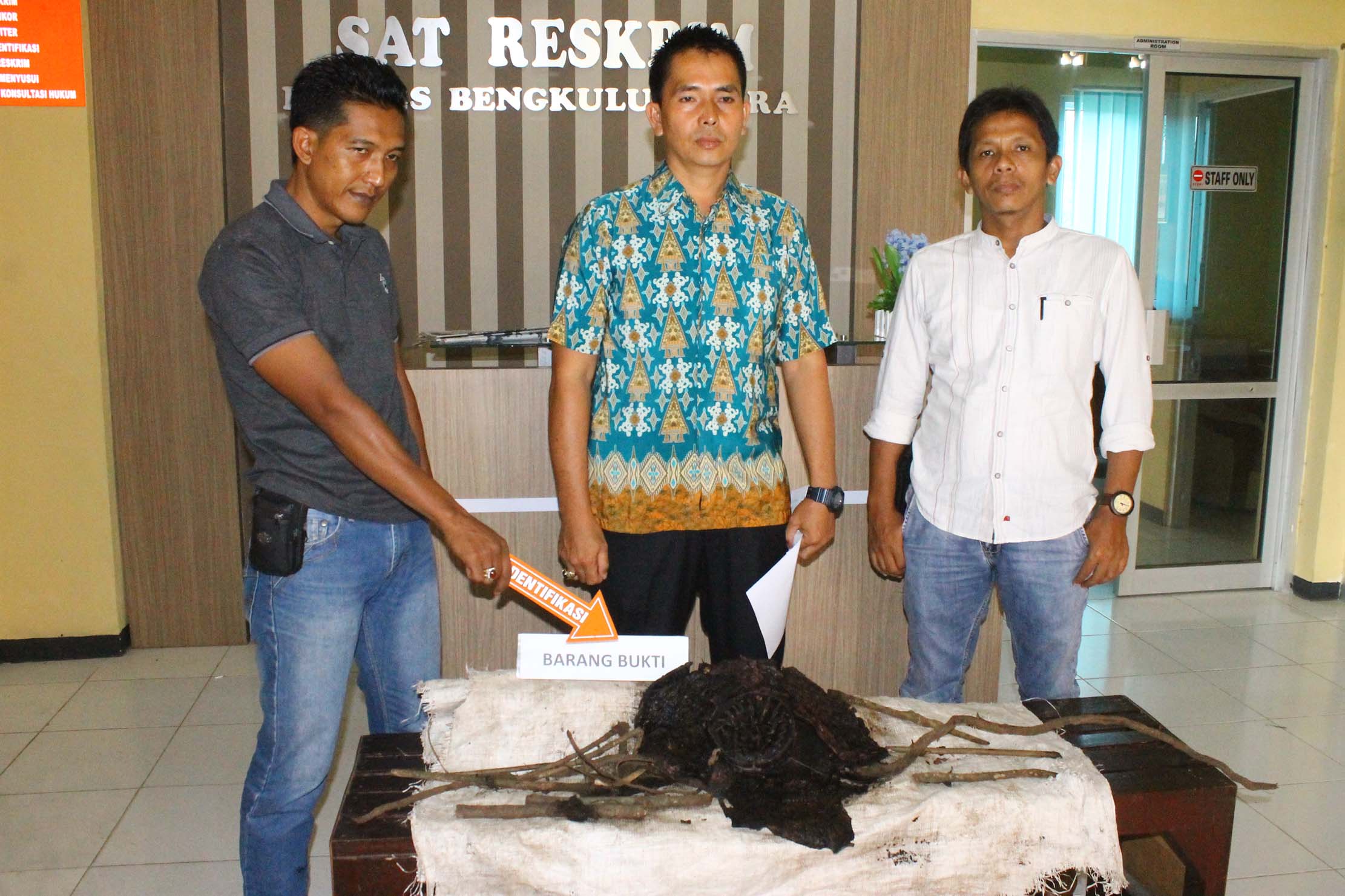 Perusak Bunga Rafflesia  Terancam 5 Tahun Penjara