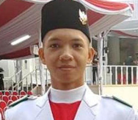 Rianto Fajriansyah Siswa Asal Bengkulu Pembentang Bendara di Istana Negara