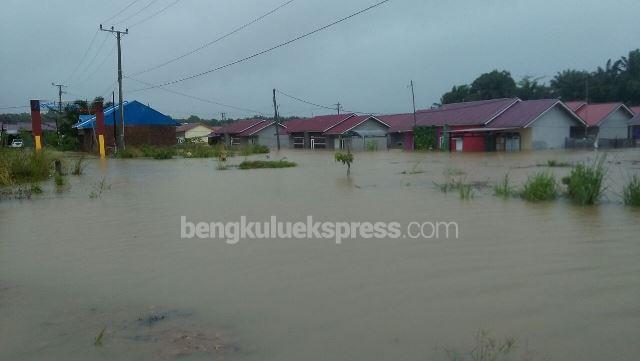 Terendam Banjir, 800 KK Harus Dipindahkan