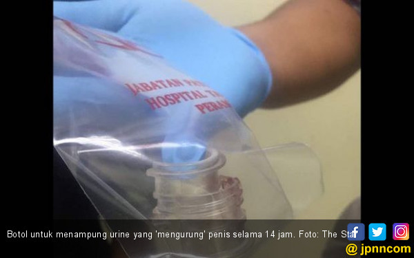 Ya Ampun… Pipis Dalam Botol, Penis Tak Bisa Dikeluarkan