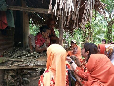 Lansia Hidup Memprihatinkan di Pondok Kebun