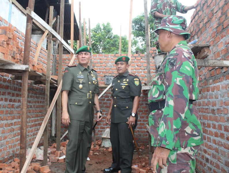 Danrem Pantau Pembangunan Rumah Melisa