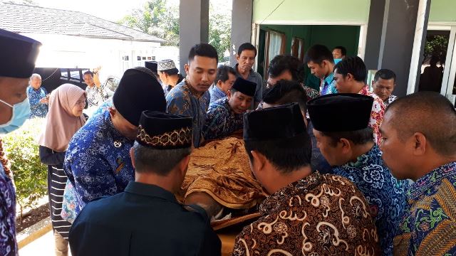 Berikut Jejak Karir Almarhum Walin Siin