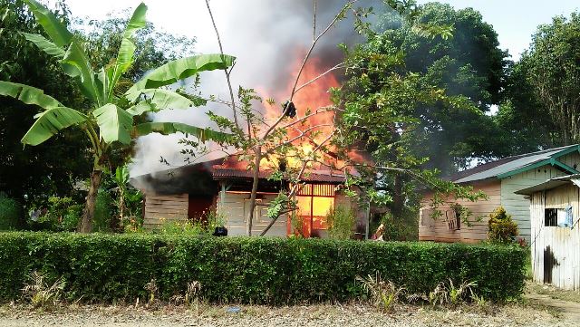 Rumah Warga Ludes Terbakar