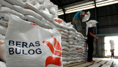 Bulog Distribusikan  30 Ton Beras Medium