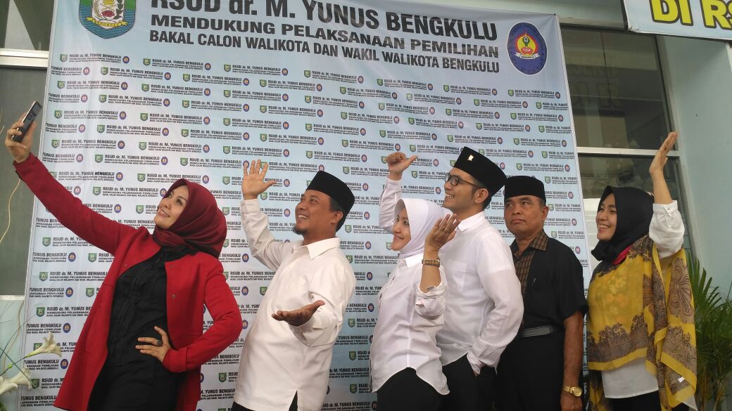 Usai Tes, 3 Bapaslon Walikota Asik ‘Wefie’