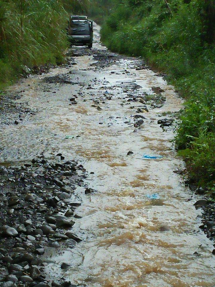 Warga Tolak Hotmix Batu Layang