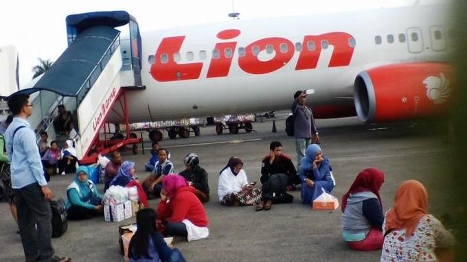 Lion Air Delay 4 Jam