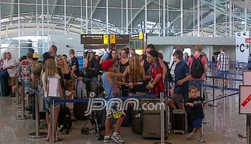 Penumpang di Bandara Internasional Soetta Tembus 63 Juta