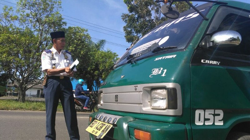 Hari Pertama Razia Kendaraan Nyaris Ricuh