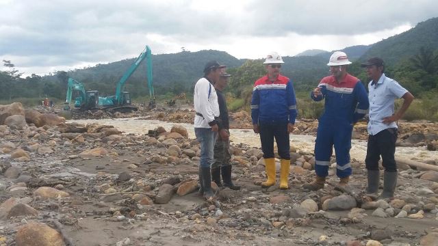 PT PGE Peduli Bencana  Banjir di Dam Sabo Desa Bungin.