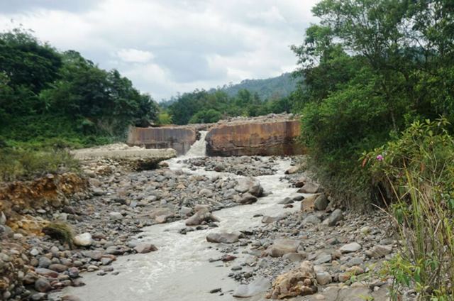 Bendungan Jebol, Sawah Terancam