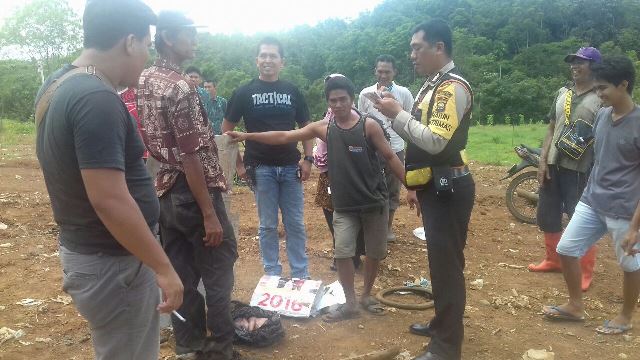 Bayi Dibuang di TPA Sampah