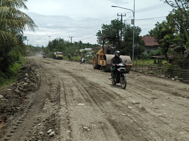 Warga Minta Jalan Berkualitas