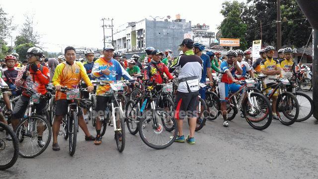 Bikers Promosikan Wisata di Kepahiang