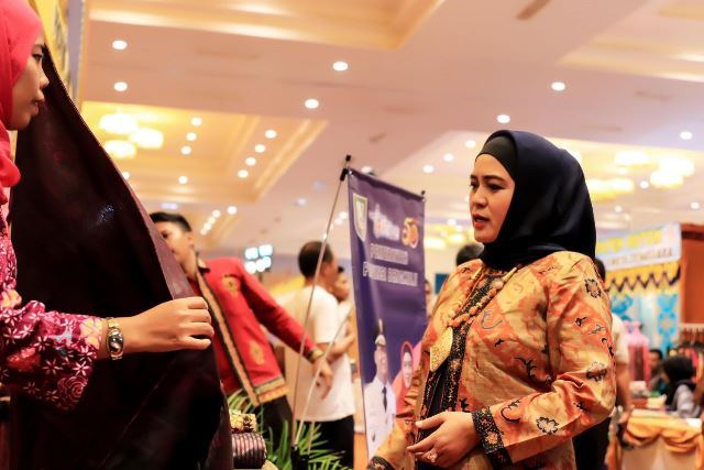 Derta Promosi Kain Besurek Di Expo Nusantara TMII