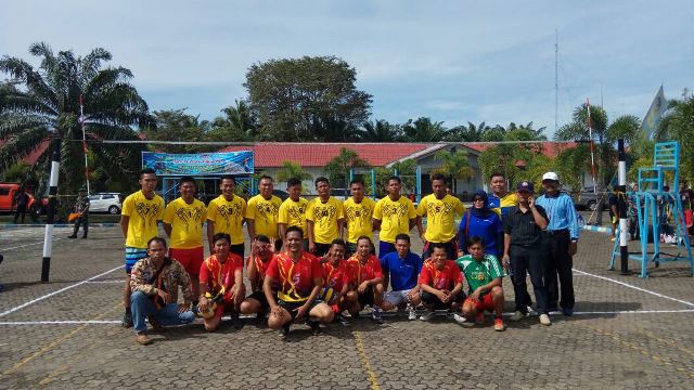 Danlanal Bengkulu Buka Turnamen  Bola Voli Antar Instansi