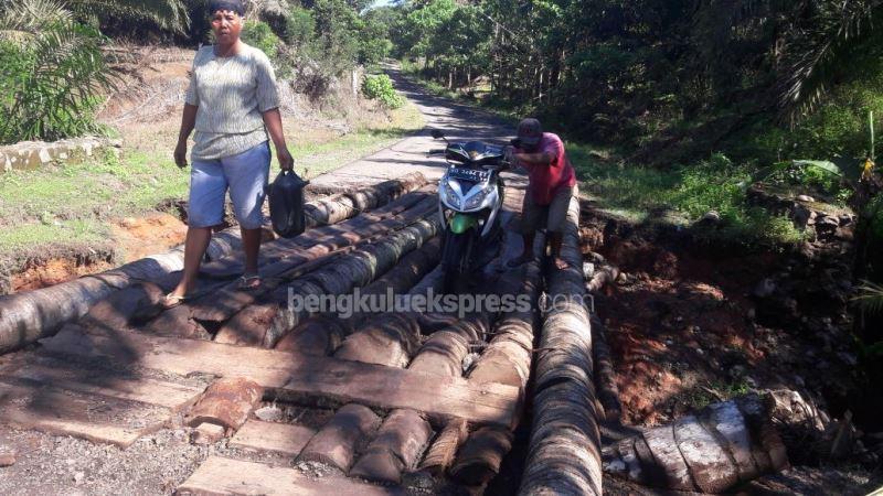 Butuh Jembatan Permanen