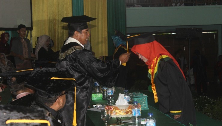 UMB Wisuda 524 Sarjana