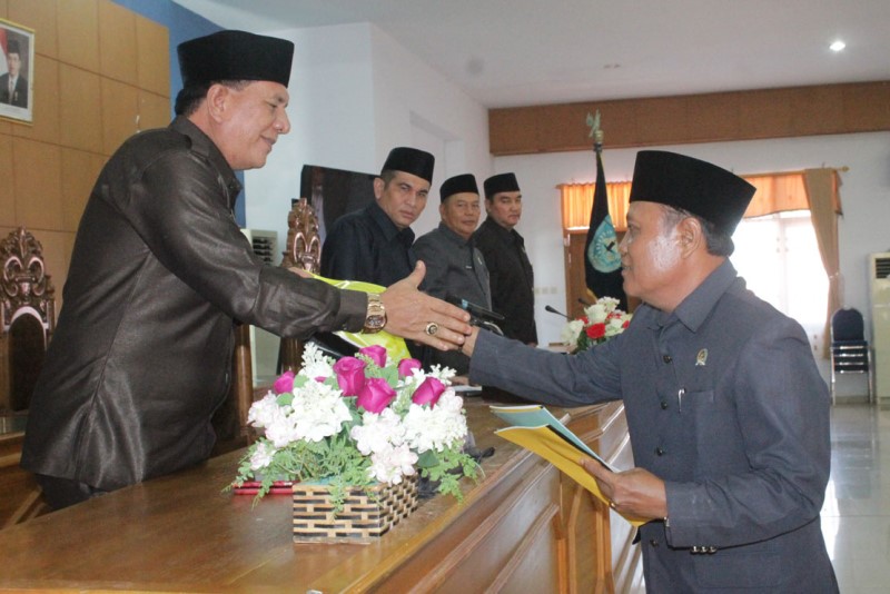 Dewan Minta 2 Kadis Dicopot