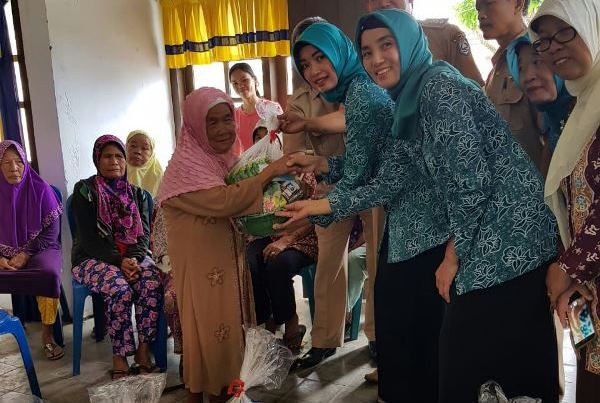 95 Warga Dapat Paket Lebaran