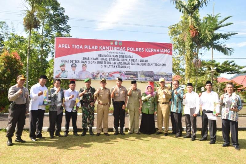 3 Kelurahan dan 3 Desa Raih Juara