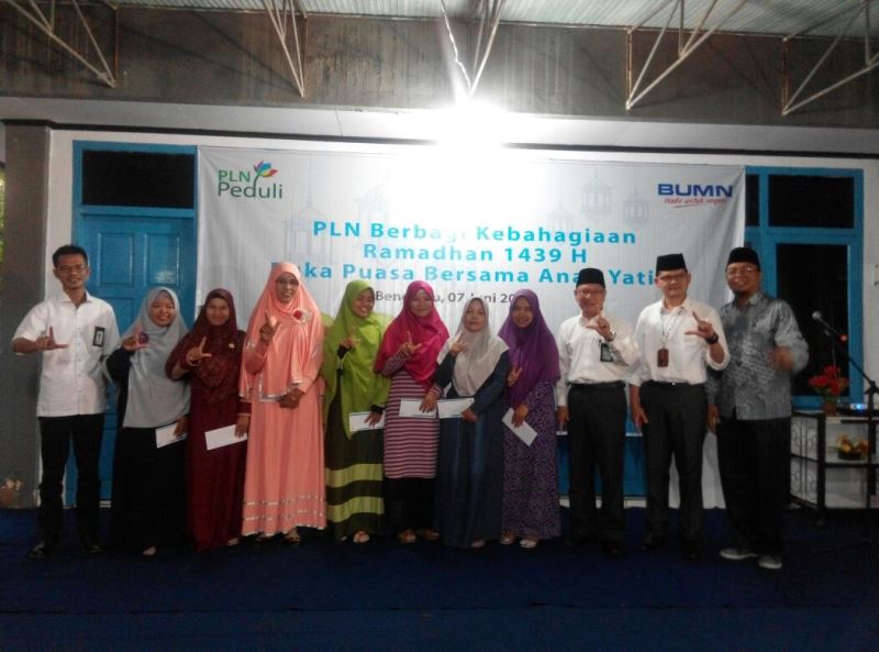 Ramadan, LAZISMU Bengkulu dan YBM-PLN Gelar Program Berbagi