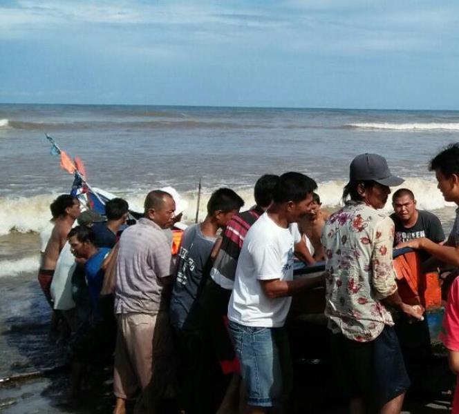 2 Perahu Nelayan Karam