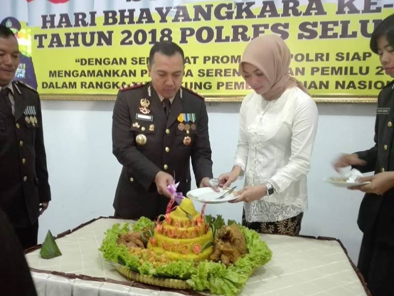 Polres Beri Penghargaan Mitra Terbaik