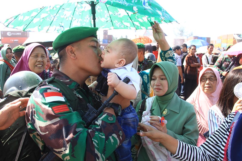 Tangis Haru Keluarga Pecah