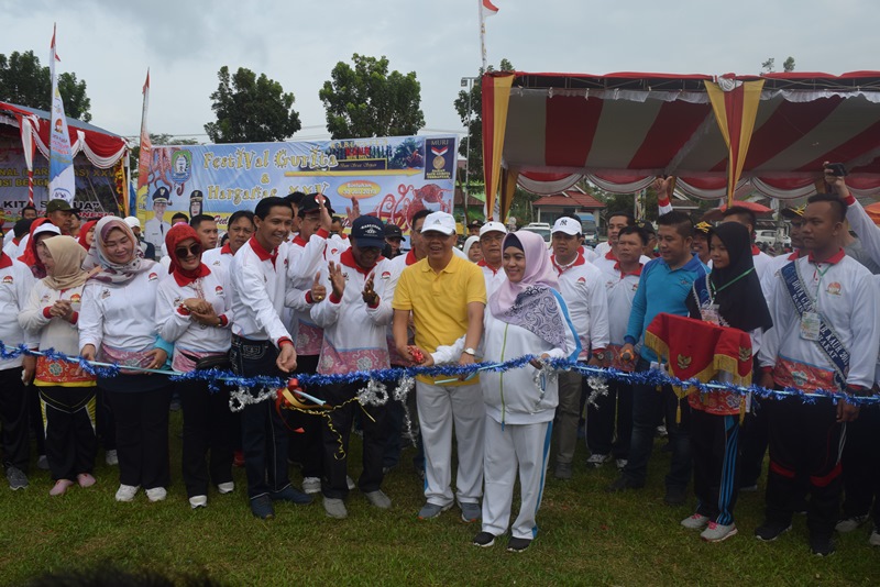 Momentum Membangun Keluarga Sehat alan Santai dan Senam Meria