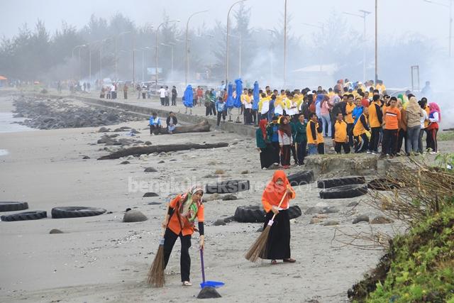 Perbanyak Kontainer Sampah