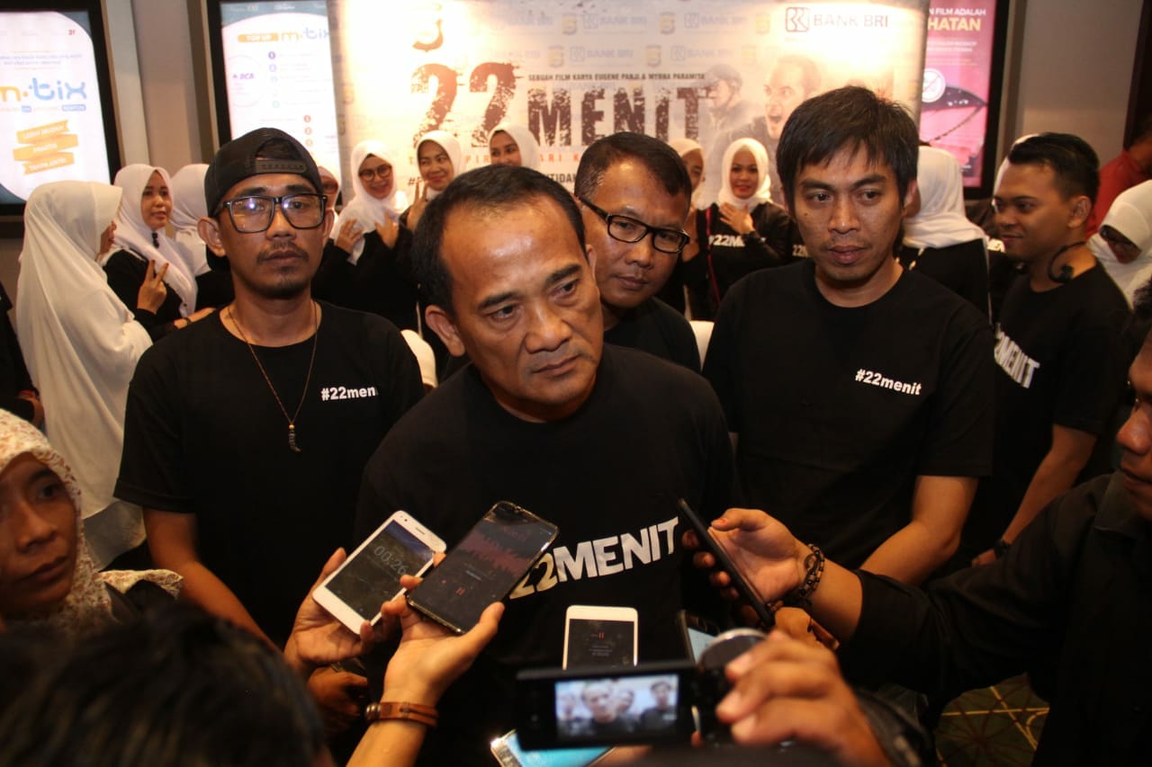 Kapolda Ajak Wartawan Serta Jajaran Nobar Film 22 Menit