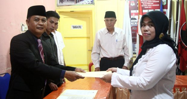 Mirzan Kukuhkan Neni jadi Anggota PPS Permu Kabupaten Kepahiang