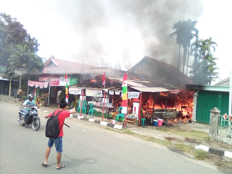 Uang Rp 25 Juta Terbakar