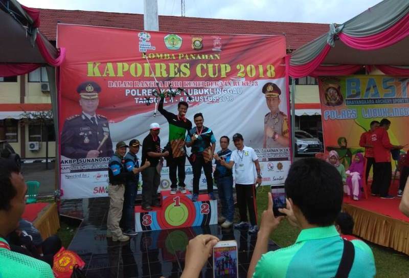 Putra Plt Gub Juara Panahan