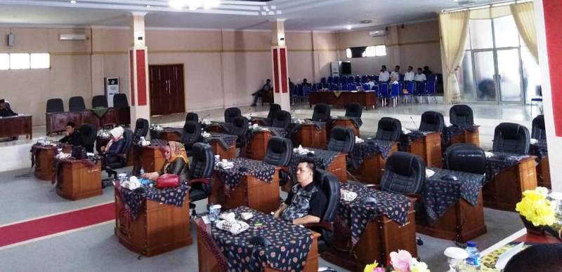 Cuma 5 Dewan Hadiri Paripurna