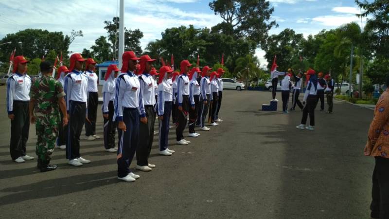 Paskibraka Terus Berlatih