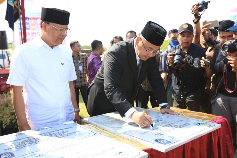Mendes PDTT Resmikan Sejumlah Proyek di Kawasan Transmigrasi Bengkulu Utara