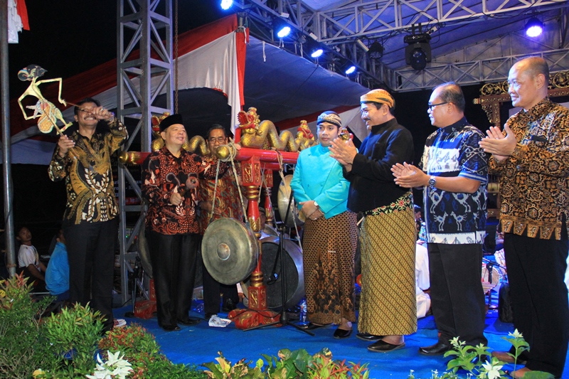 Lestarikan Budaya,  Cinta Kebangsaan