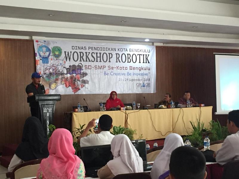 Disdikbud Gelar Workshop Robotik 2018
