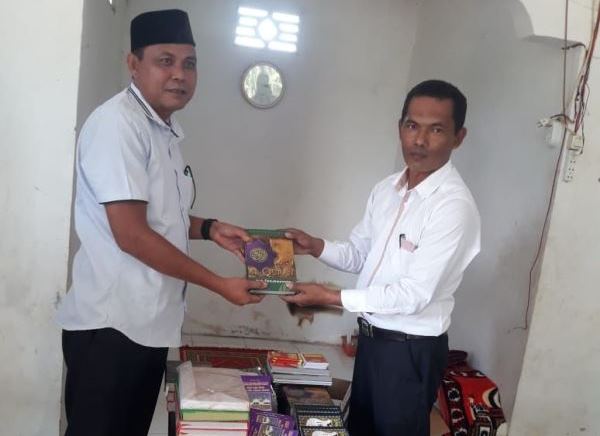 Polres Berikan Bantuan Alquran