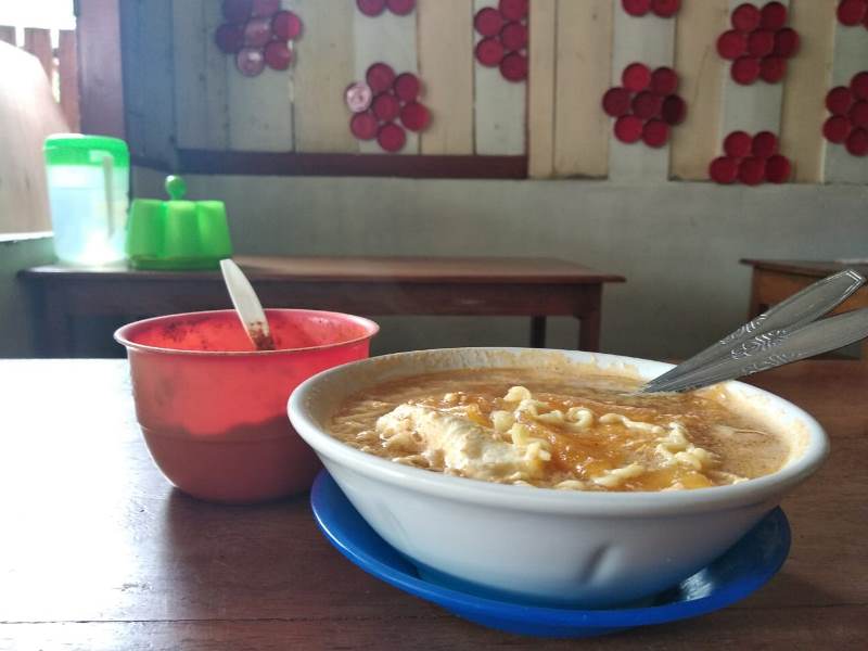 Seblak Jeletot Khas Bandung, Sensasi Nikmat Makanan Pedas